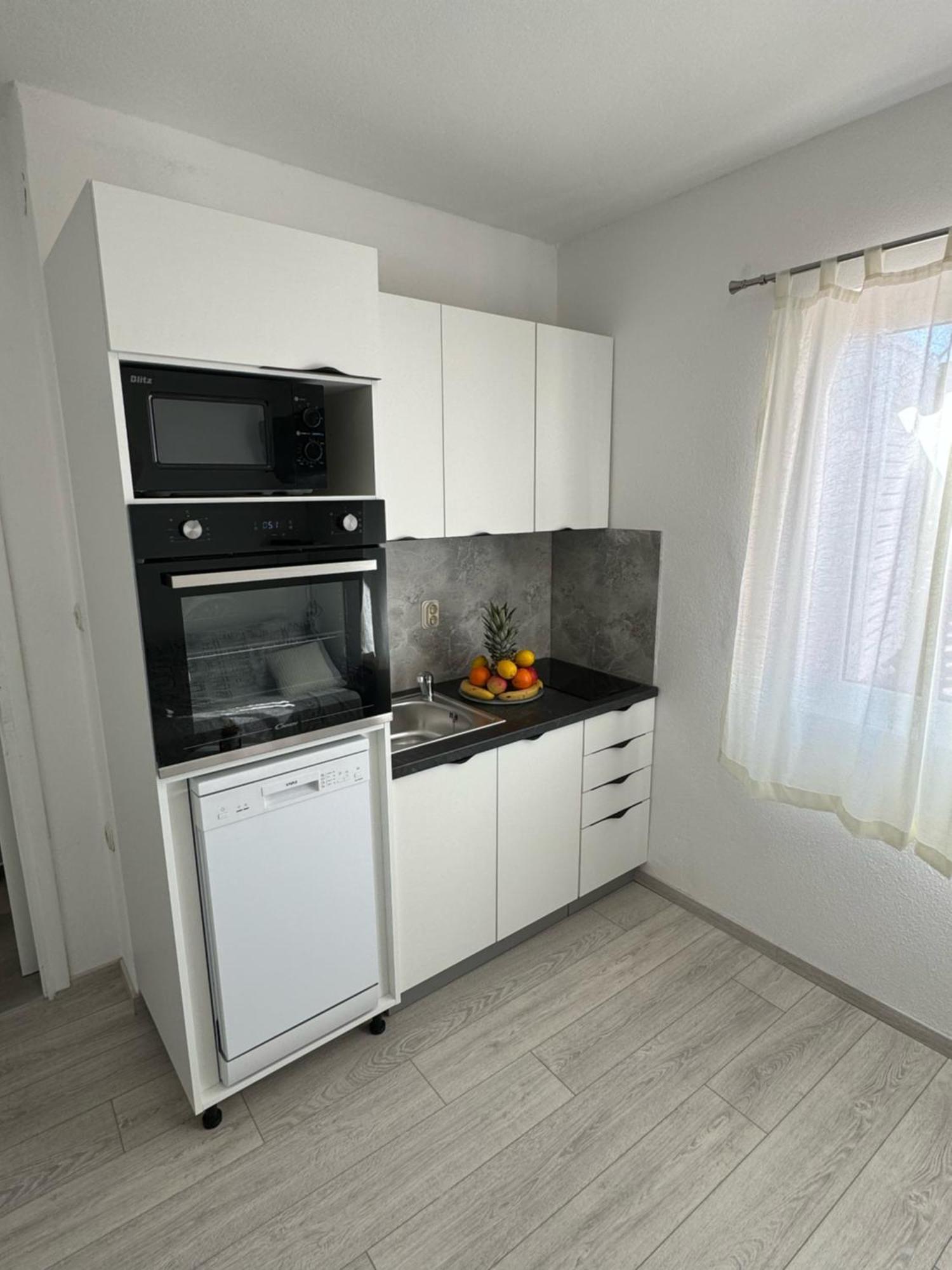 Apartmani Komparic Башка-Вода Экстерьер фото